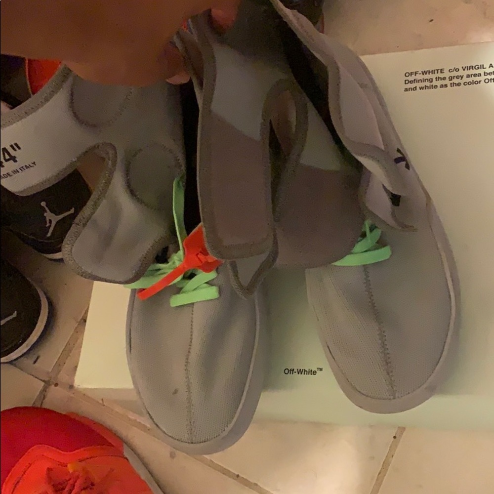 Off White Kicks - image 4